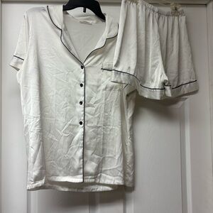 Women's White Silk Satin Pajama Set- size M